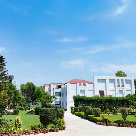 Pink Villa Boutique Hotel 密拉特 外观 照片