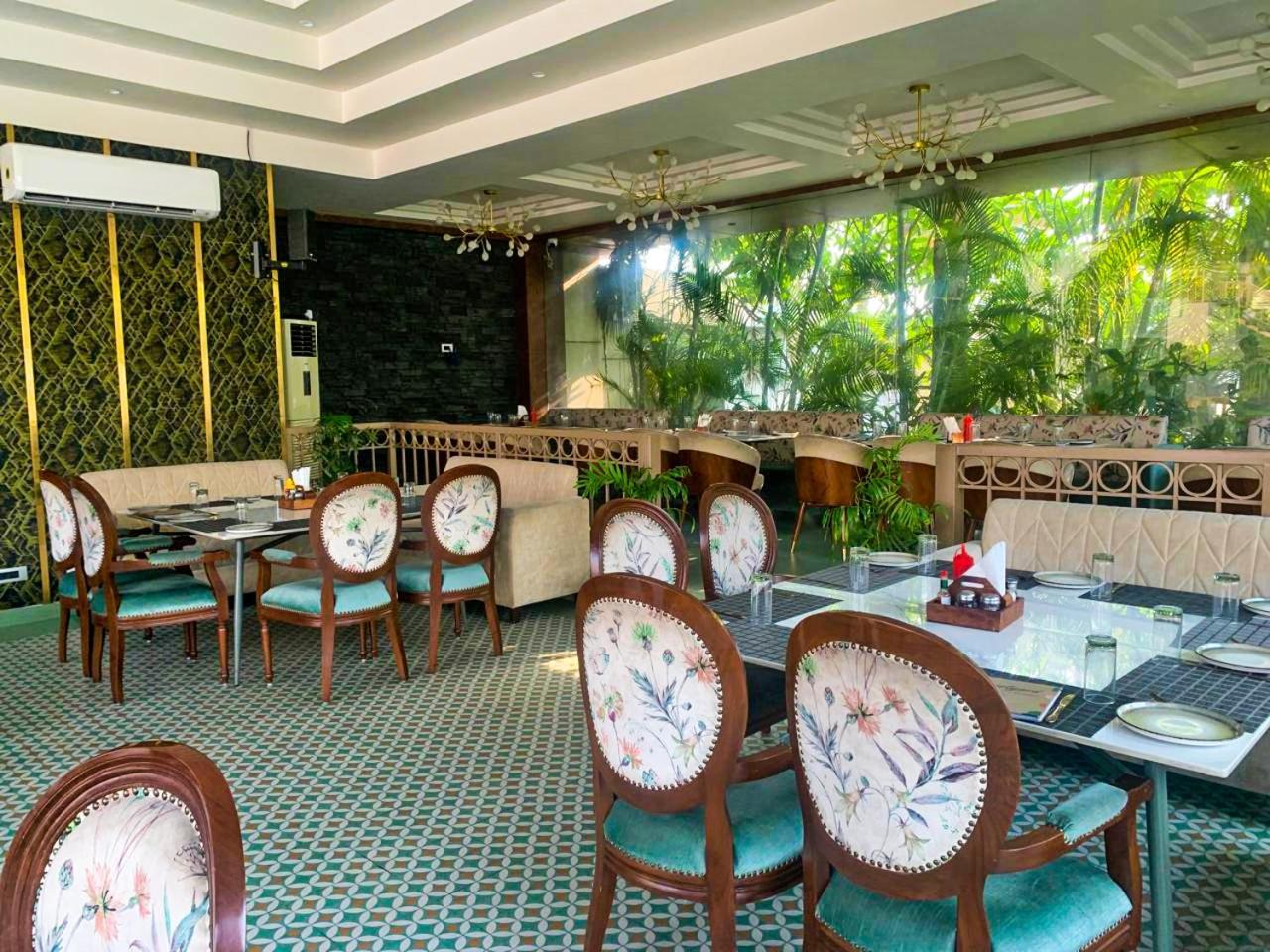 Pink Villa Boutique Hotel 密拉特 外观 照片