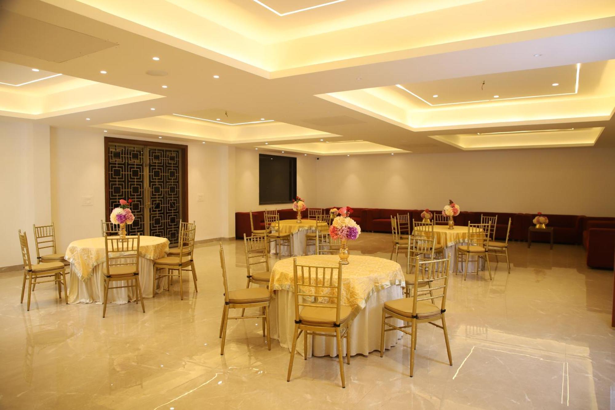 Pink Villa Boutique Hotel 密拉特 外观 照片