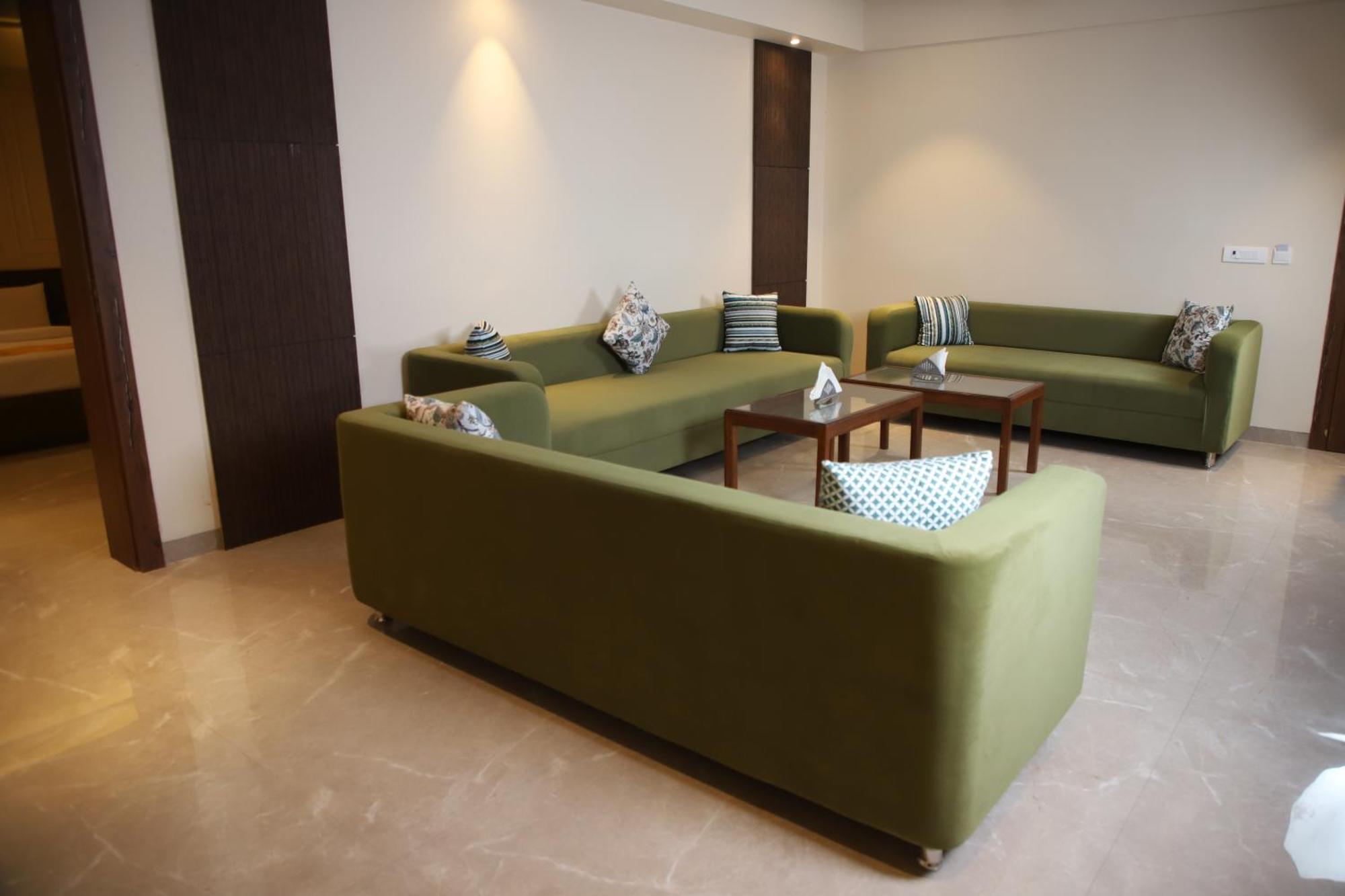 Pink Villa Boutique Hotel 密拉特 外观 照片