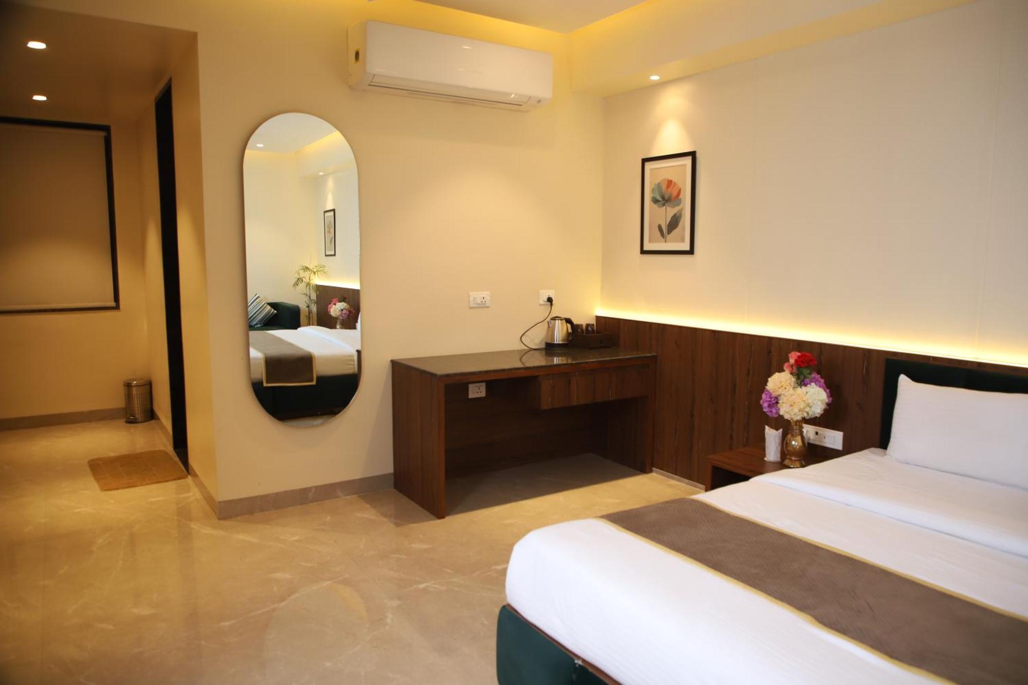 Pink Villa Boutique Hotel 密拉特 外观 照片