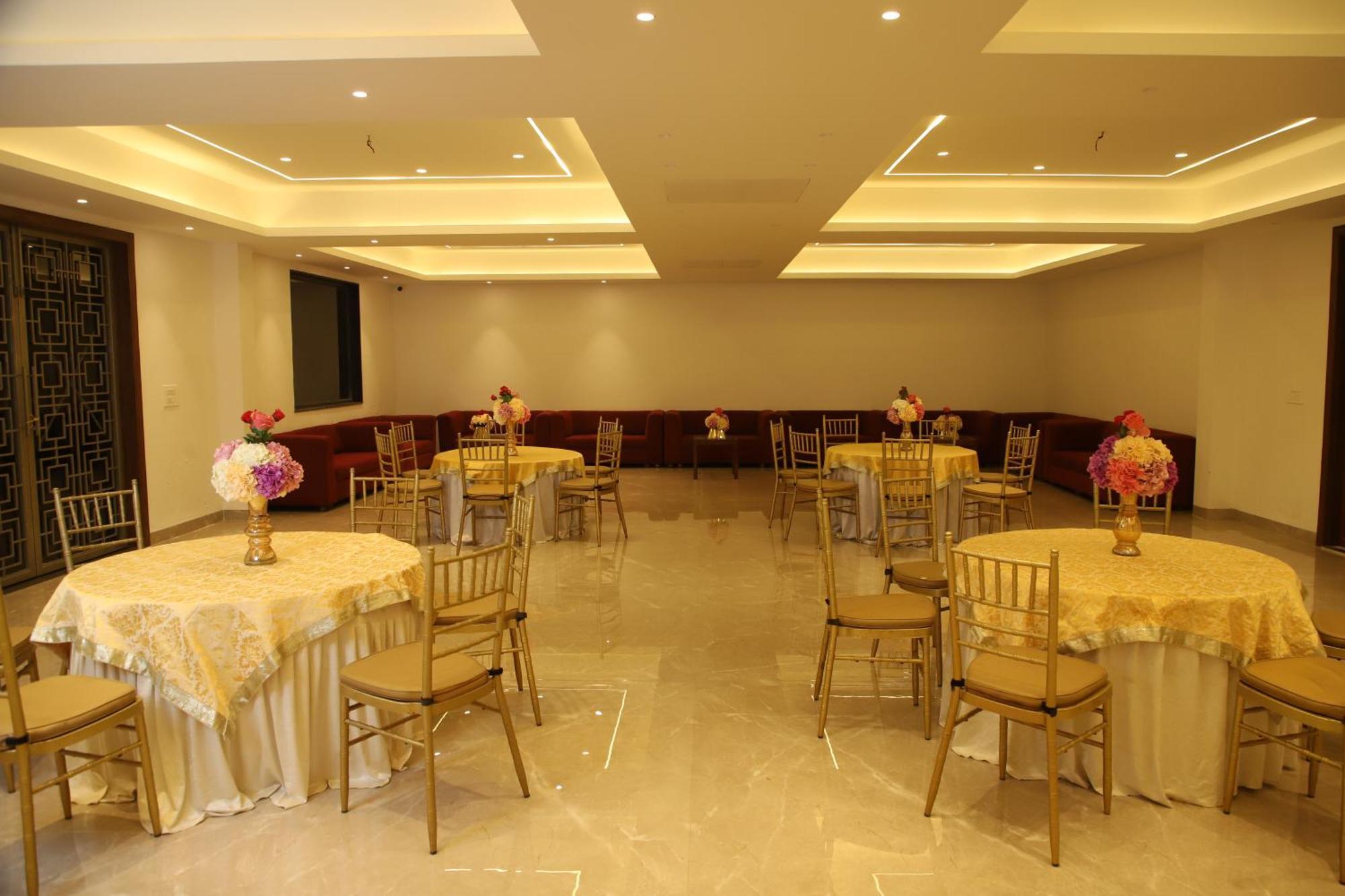 Pink Villa Boutique Hotel 密拉特 外观 照片